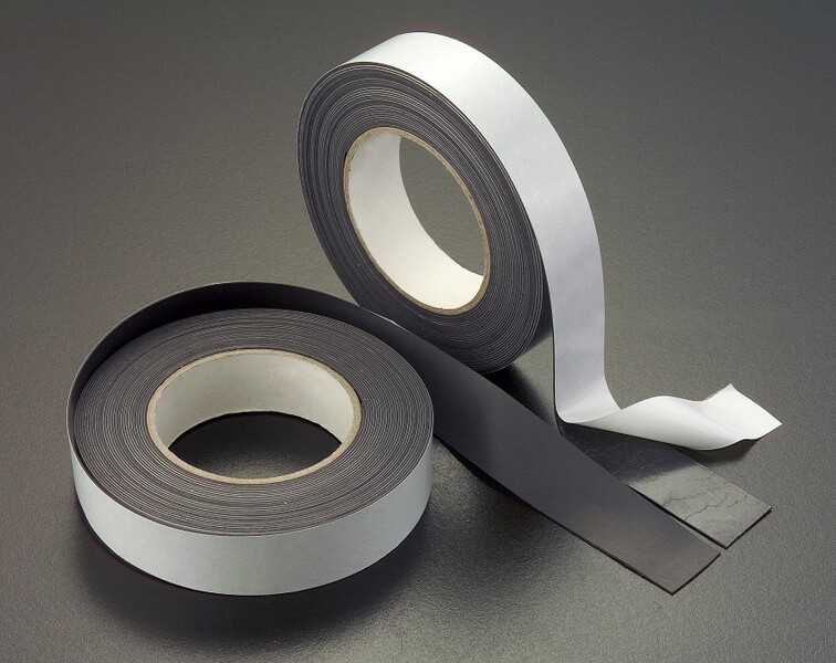 Selbstklebendes Magnetband 101030